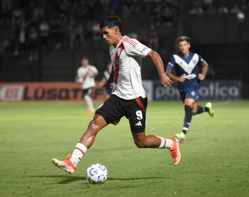 River venció por penales a Vélez y se quedó con el Trofeo de Campeones de Reserva