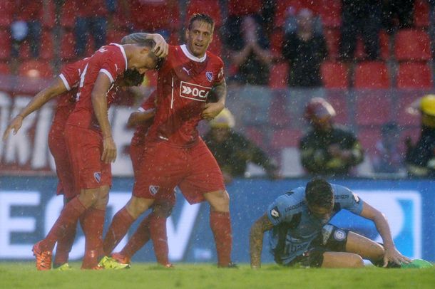 Independiente encontró el gol sobre el final y venció a Belgrano