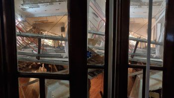 derrumbe en caballito: se cayo el techo de un salon de fiestas en medio de un cumpleanos