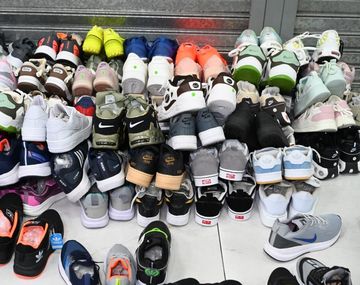 Policía de la Ciudad secuestró zapatillas de contrabando millonarias en Retiro