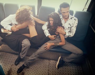 Polémica por unas fotos que representan una violación glamorosa en la India