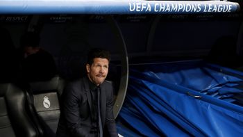La desolación del Cholo Simeone tras la goleada ante el Real Madrid La desolación del Cholo Simeone tras la goleada ante el Real Madrid