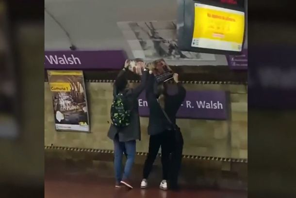 Gabriela Cerruti también repudió la vandalización de la Estación Rodolfo Walsh