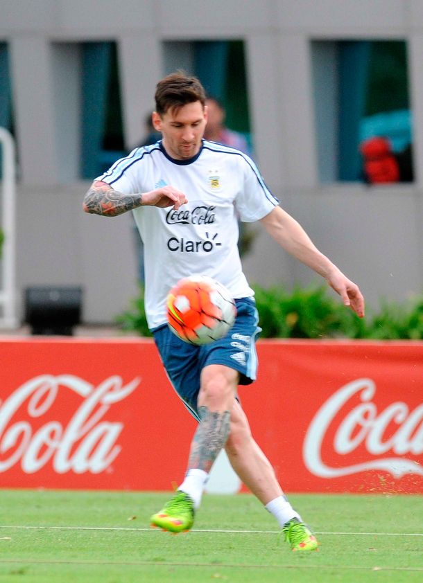 Tras declarar en el juicio, Messi se reincorpora a la Selección argentina