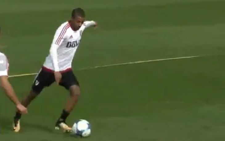 El joven uruguayo ya se calzó la indumentaria del Millonario