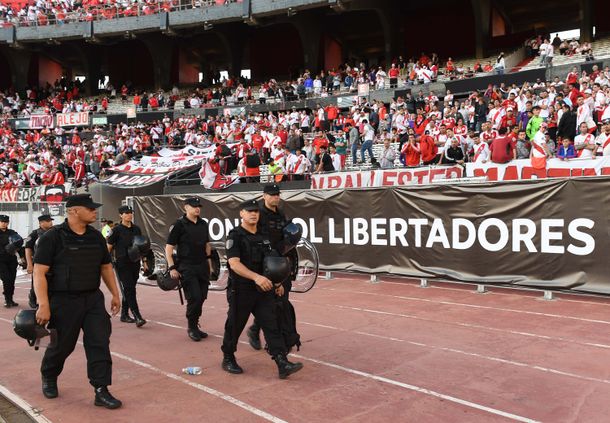 Allanaron el Monumental por la reventa de entradas para la Superfinal de la Libertadores