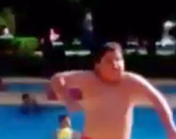 Un nene imitó el baile de Jim Carrey