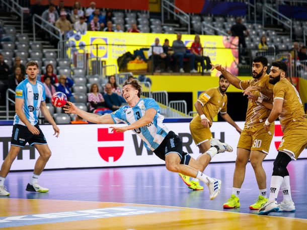 Argentina avanza en el Mundial de Handball: agónica victoria ante Bahréin