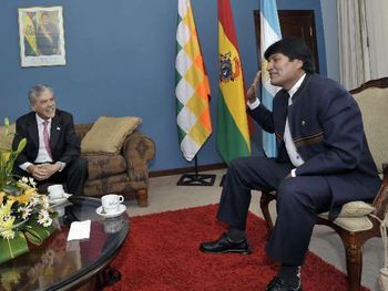 Julio De Vido se reunió con Evo Morales en Bolivia