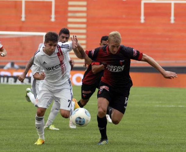 Estudiantes derrotó a Colón, que sigue en una grave crisis