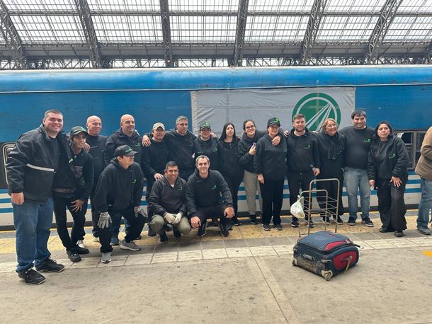 El Tren Solidario ya reparte donaciones en Campana tras el fatal temporal