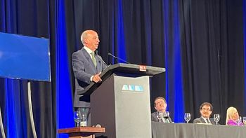 El ministro de Defensa, Javier García, en el almuerzo de ADM. El ministro de Defensa, Javier García, en el almuerzo de ADM.