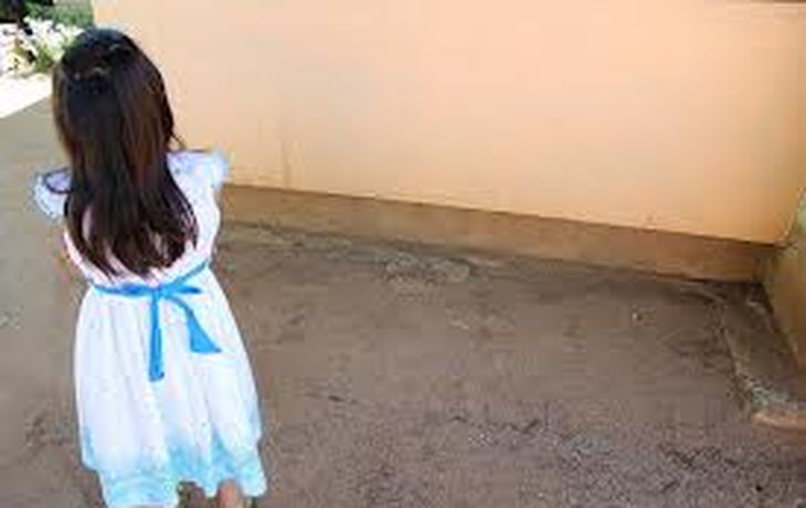 Una madre pide un nuevo DNI para su hija trans de 6 años