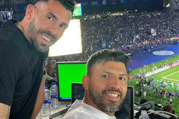 El mal momento del Kun Agüero y Carlos Tevez mientras transmitían la final de la Champions: Nos están echando