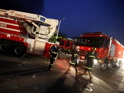 confirman que la ciudad china ardio en llamas por dos explosiones de quimicos: siete muertos confirman que la ciudad china ardio en llamas por dos explosiones de quimicos: siete muertos