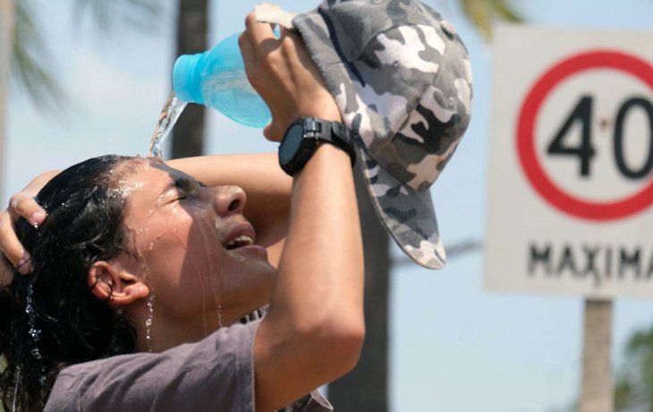 Calor extremo en la Ciudad de Buenos Aires. Calor extremo en la Ciudad de Buenos Aires.
