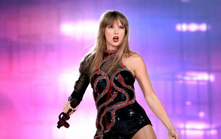 Cuáles son los precios del merchandising oficial de Taylor Swift en Argentina