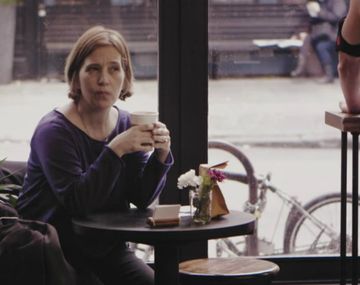 Un bar en Nueva York es el primer café al natural con sus mozos desnudos