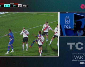 Polémica en Tigre-River: ¿Fue penal de Mammana?