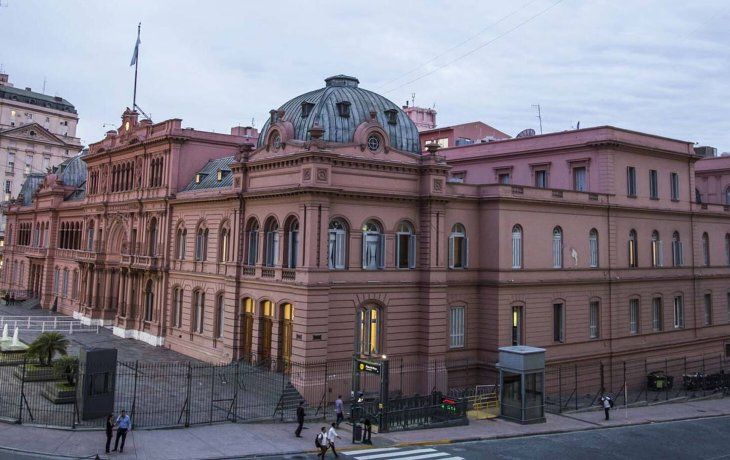 Insólito: el Gobierno creó una oficina para desmentir activamente la mentira