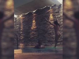 Jimena Barón celebró el día de la madre en tanga. Jimena Barón celebró el día de la madre en tanga.