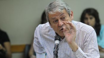 lo tiene de punto: kunkel volvio a embestir contra martin insaurralde lo tiene de punto: kunkel volvio a embestir contra martin insaurralde