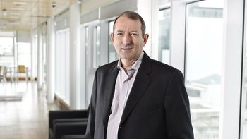 Alejandro Vinetz es el nuevo presidente de la Bolsa Electrónica de Valores del Uruguay. Alejandro Vinetz es el nuevo presidente de la Bolsa Electrónica de Valores del Uruguay.