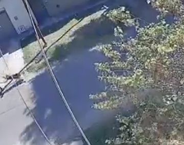 Motochorro arrastró a una abuela para robarle la cartera
