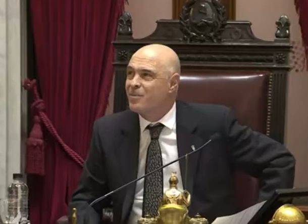 Papelón en el Senado: no funcionaba el tablero para votar el aumento a las jubilaciones