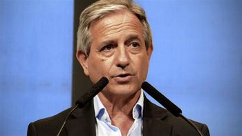 Andrés Ibarra quiere que los empleados públicos se capaciten y rindan exámen Andrés Ibarra quiere que los empleados públicos se capaciten y rindan exámen