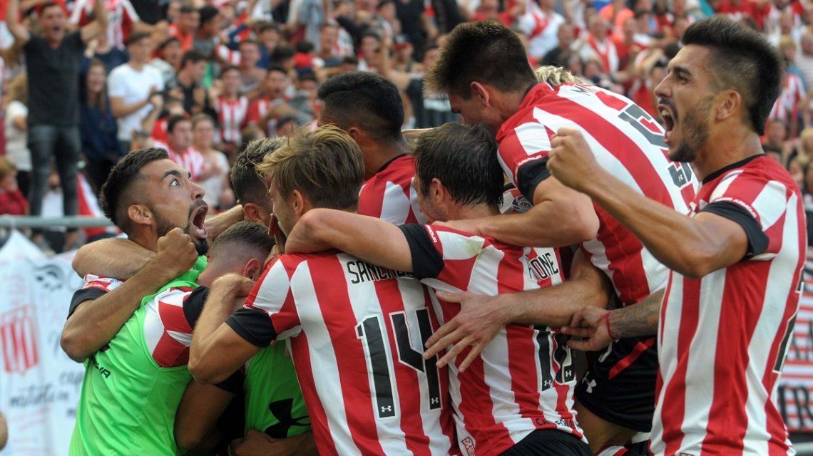 Estudiantes se quedó con el clásico de La Plata y amplía la paternidad