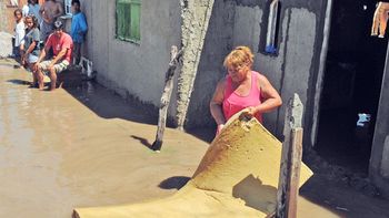 fuerte temporal en santiago del estero: 250 evacuados fuerte temporal en santiago del estero: 250 evacuados