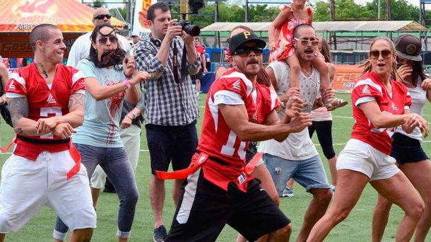 Jennifer Lopez junto a Casper