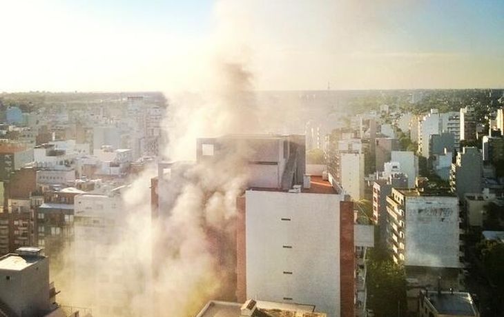 Al menos 13 heridos por un incendio en Villa Urquiza
