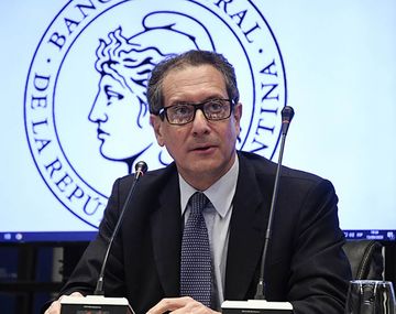 Alberto Fernández extendió el mandato de Pesce como presidente del Banco Central