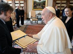 Javier Milei y el papa Francisco. Javier Milei y el papa Francisco.