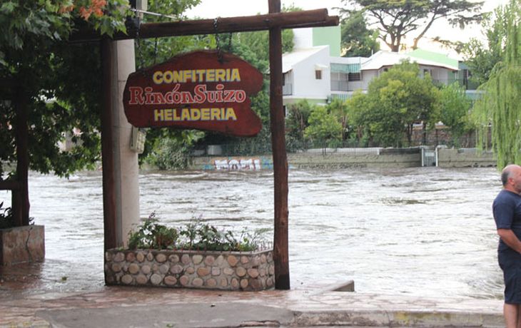 Impresionantes imágenes de la inundación en Mina Clavero