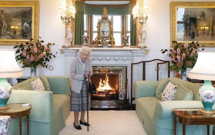 Revelan que la reina Isabel II padeció una enfermedad grave en su último año con vida