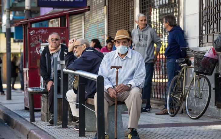 La Ciudad no sancionará a los mayores que salgan a la calle