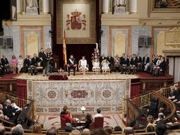 felipe vi: aspiro a una monarquia renovada para un tiempo nuevo felipe vi: aspiro a una monarquia renovada para un tiempo nuevo