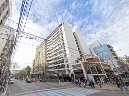 Dos hermanos se atrincheraron en un piso 20 y amenazaron con tirarse al vacío