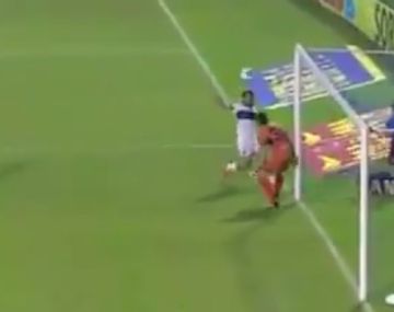 El ridículo penal de Rinaudo en el partido entre Lanús y Gimnasia