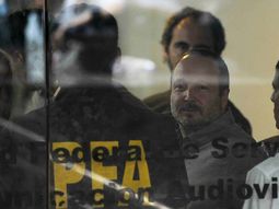 Sabbatella sobre el desalojo en la Afsca
