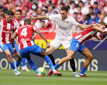 Lucas Ocampos no juega en Ajax y quiere volver a Sevilla antes de tiempo