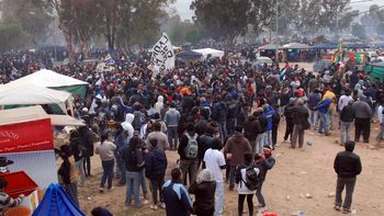 la otra cara del indio: detenidos, heridos y un atrapado en el bano la otra cara del indio: detenidos, heridos y un atrapado en el bano