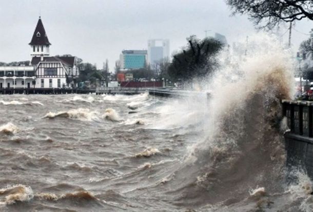 Rige alerta por crecida del Río de la Plata con posibles anegamientos en la Ciudad