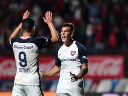 San Lorenzo alcanzó a Boca en la punta