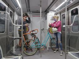 Reabren cinco estaciones de subte