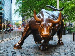 en medio de la algarabia de los mercados, bonos y acciones suben y cae el riesgo pais en medio de la algarabia de los mercados, bonos y acciones suben y cae el riesgo pais