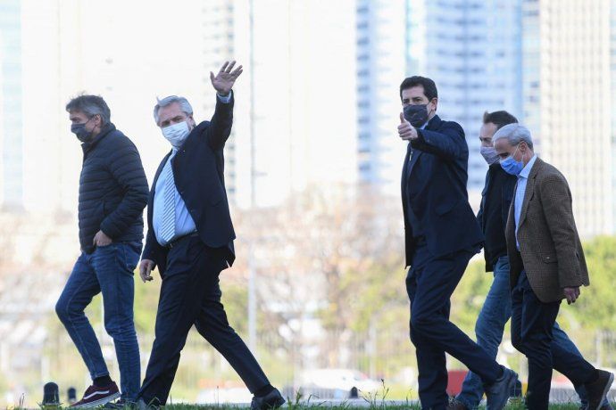 Alberto Fernández ratificó su intensión de cambiar los planes por empleo